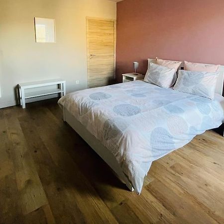 Appartement Cosy Au Centre De Beauraing Eksteriør bilde