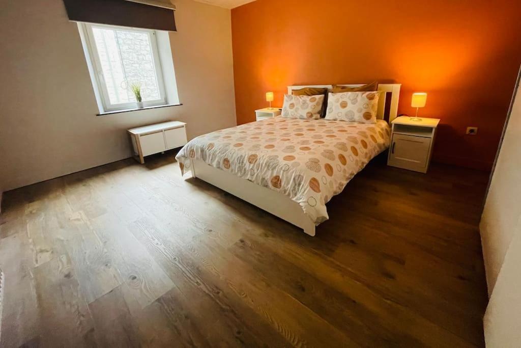 Appartement Cosy Au Centre De Beauraing Eksteriør bilde